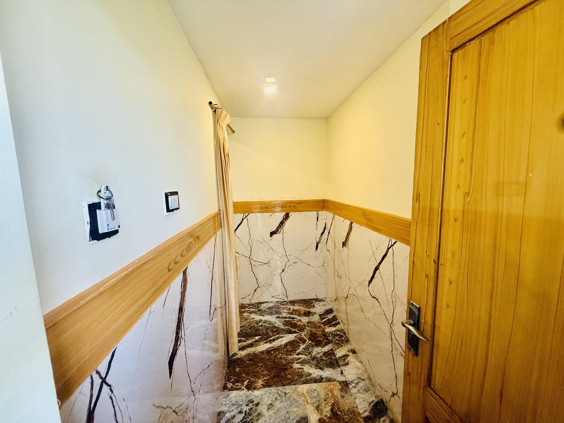 Deluxe A/C Room