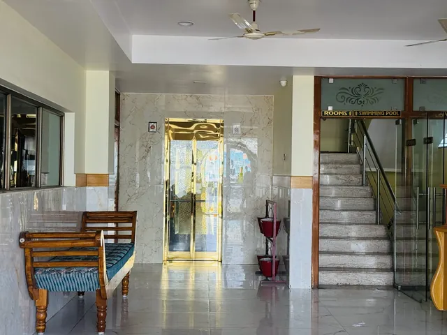 Grand Entrance & Front Facade