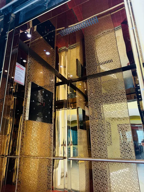 High-Speed Elevators & Corridors