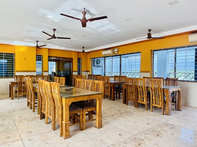 Multi-Cuisine Restaurant & Dining