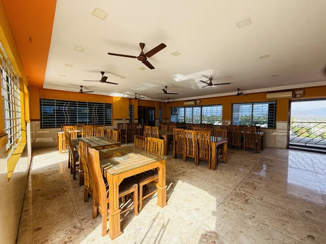 Multi-Cuisine Restaurant & Dining